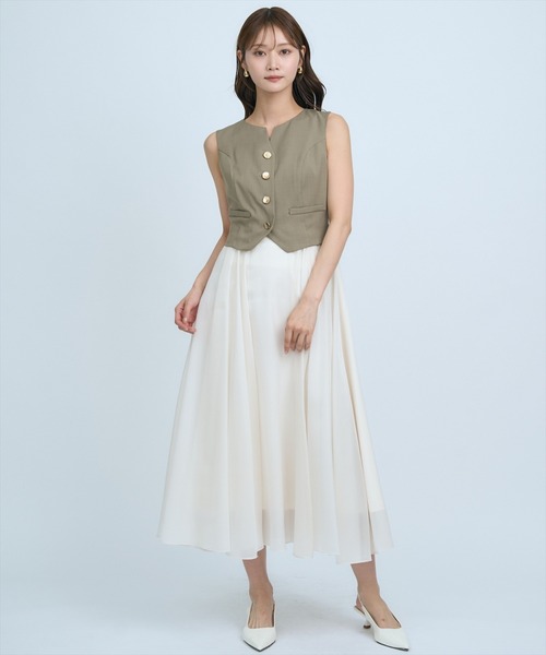 AND COUTURE(アンドクチュール)の「ショートジレレイヤードワンピース(ワンピース・レディース・ベージュ/カーキ/チャコールグレー・FREE)」の8枚目の写真
