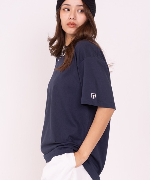 NEWTRAL(ニュートラル)の「【NEWTRAL】オーバーサイズ ワンポイント刺繍 5.6oz スタンダードエンブレム半袖Tシャツ ユニセックス(Tシャツ/カットソー・レディース・チャコールグレー/ブラック/ライトピンク/ネイビー/ホワイト/ライトグレー・L/XL/S/M)」の17枚目の写真