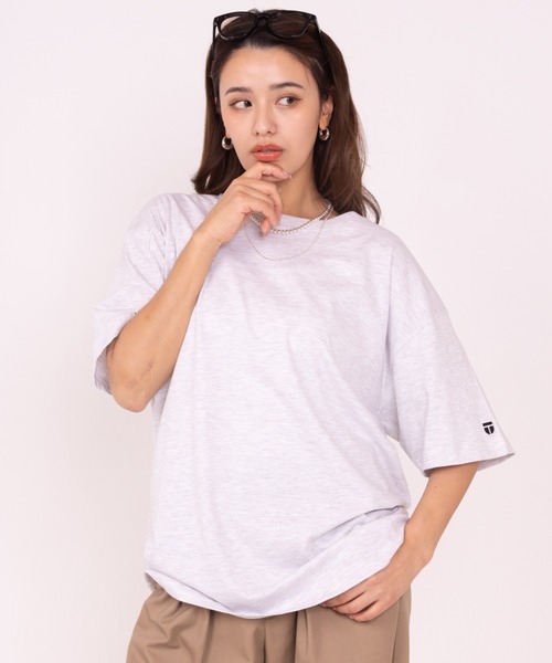 NEWTRAL(ニュートラル)の「【NEWTRAL】オーバーサイズ ワンポイント刺繍 5.6oz スタンダードエンブレム半袖Tシャツ ユニセックス(Tシャツ/カットソー・レディース・チャコールグレー/ブラック/ライトピンク/ネイビー/ホワイト/ライトグレー・L/XL/S/M)」の10枚目の写真