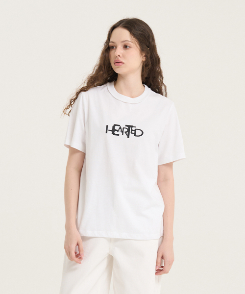 LEVHEARTED(レブハティッド)の「アップサイドロゴショートスリーブTシャツ - ホワイト(Tシャツ/カットソー・レディース・ホワイト・FREE)」の1枚目の写真