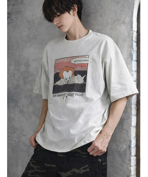 neos（ネオス）の「【neos】PENNY WISE ペニーワイズ it ヴィンテージライク ルーズシルエット ハーフスリーブ プリント Tシャツ メンズ レディース ユニセックス（Tシャツ/カットソー・メンズ・ホワイト系1/ホワイト系2/ブラック系2/ブラック系1・MEDIUM/LARGE/X-LARGE）」の2枚目の写真
