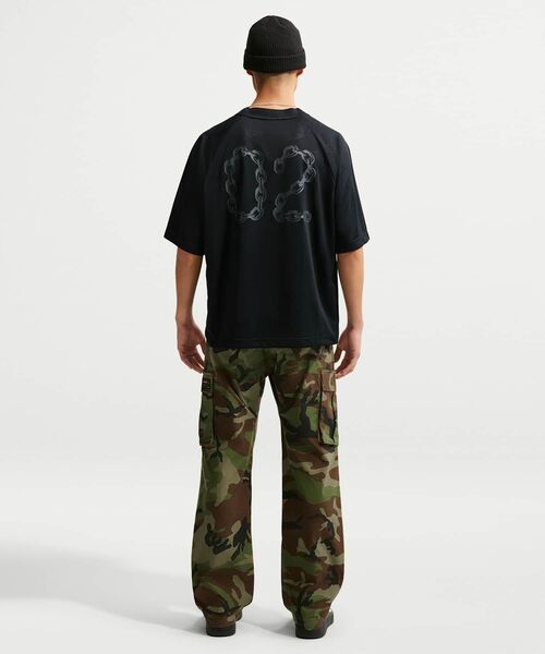 NIKE SB（ナイキエスビー）の「ナイキ SB ジャカード スケートボードジャージー トップス / Nike SB Jacquard Skate Jersey Top IF1303-010 Black（Tシャツ/カットソー・メンズ・ブラック・2XL/XL/M/L/S）」の6枚目の写真