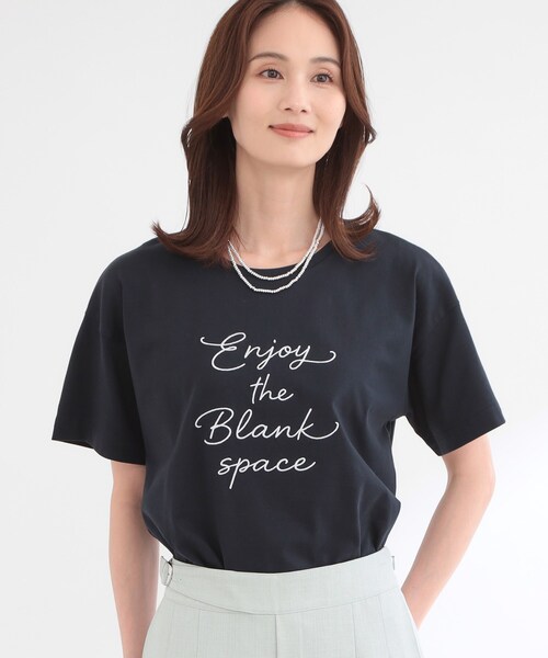 Reflect(リフレクト)の「【接触冷感】ラインアート刺繍Tシャツ(Tシャツ/カットソー・レディース・ホワイト系1/ホワイト系その他/ネイビー系・00)」の15枚目の写真