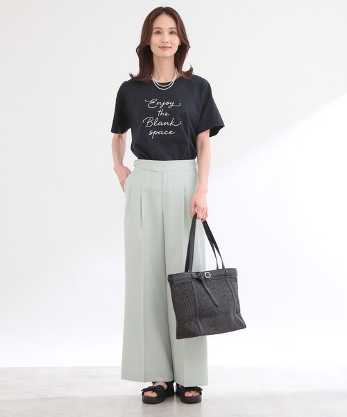 Reflect(リフレクト)の「【接触冷感】ラインアート刺繍Tシャツ(Tシャツ/カットソー・レディース・ホワイト系1/ホワイト系その他/ネイビー系・00)」の16枚目の写真