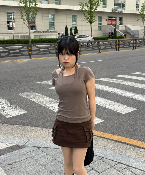 MUSINSA STANDARD WOMAN（ムシンサスタンダードウーマン）の「ウィメンズウールテンセルホルターレイヤードTシャツ[トープ]（Tシャツ/カットソー・レディース・その他・SMALL/MEDIUM/LARGE/X-SMALL）」の4枚目の写真
