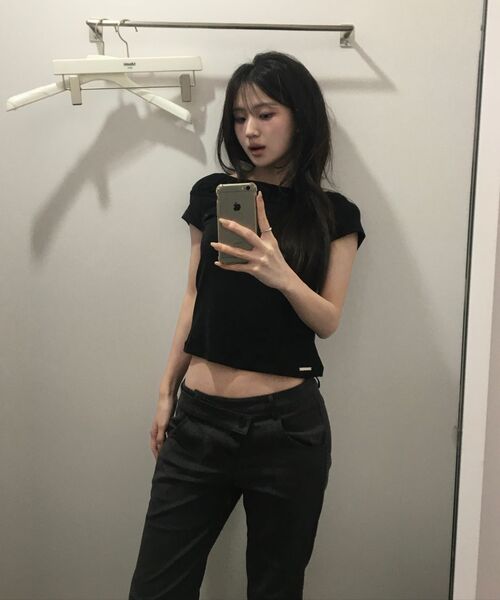 Miseki SEOUL(ミセキソウル)の「Diagonal strap bootcut pants CHARCOAL(その他パンツ・レディース・その他・1/2/3)」の5枚目の写真