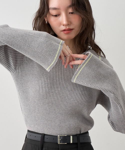 NOGLE(ノグル)の「【NOGLE/ノグル】襟付きラインフレアリブニット(ニット/セーター・レディース・グレイッシュベージュ/ライトグレー/ブラック/ブラウン/グレー/ネイビー・FREE)」の3枚目の写真