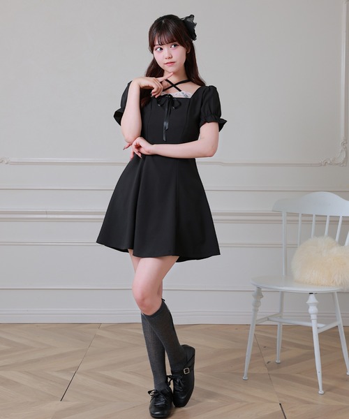 Anely(アネリー)の「Anely クロス リボン パフスリーブ ミニ ワンピース(ワンピース・レディース・ラベンダー/グレー/ブラック・FREE)」の1枚目の写真