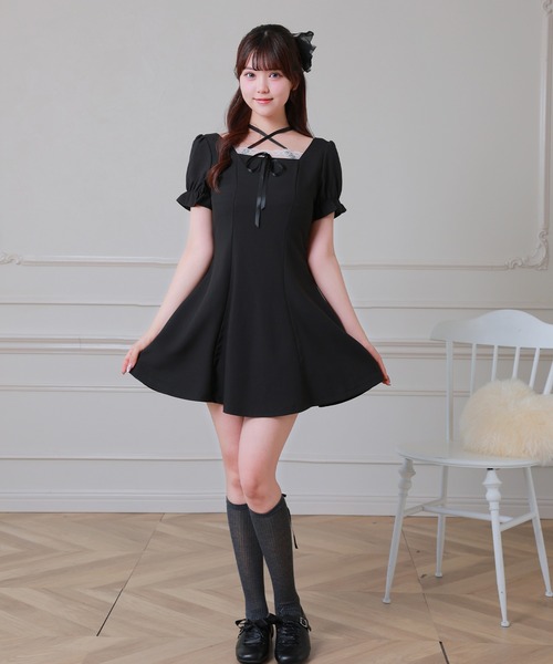 Anely(アネリー)の「Anely クロス リボン パフスリーブ ミニ ワンピース(ワンピース・レディース・ラベンダー/グレー/ブラック・FREE)」の6枚目の写真