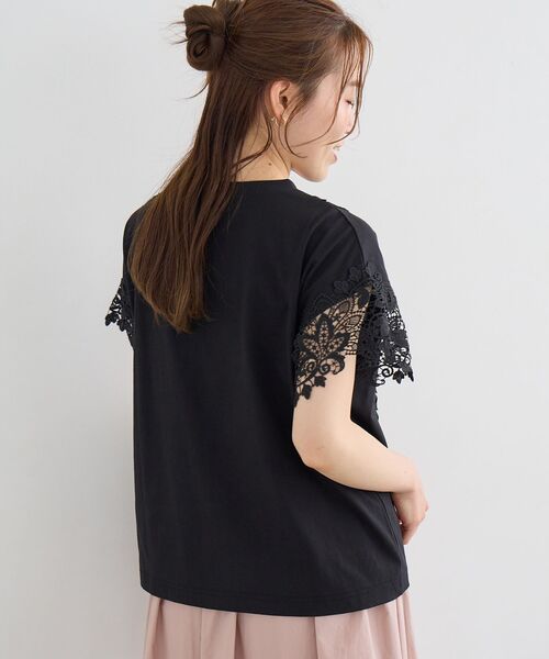 le.coeur blanc（ルクールブラン）の「レースドッキングカットソー（Tシャツ/カットソー・レディース・グレイッシュベージュ/ブラック/オフホワイト・38）」の10枚目の写真