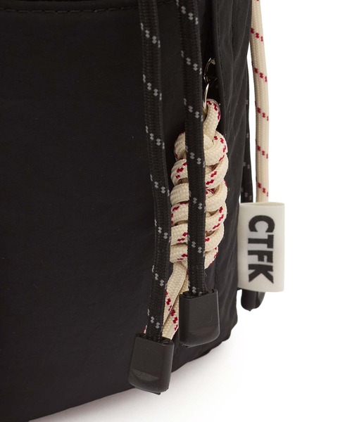 CONTROL FREAK / CTFK(コントロールフリーク)の「(CONTROL FREAK)NYLON HANDY SHOULDER(ショルダーバッグ・レディース・ブラック・ONE SIZE)」の9枚目の写真