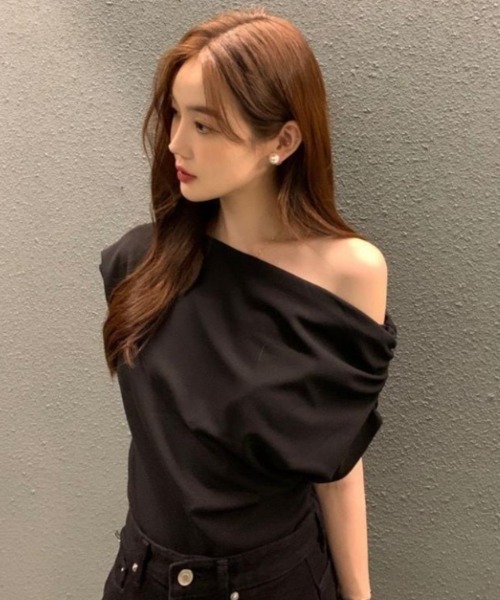 semplice（センプリチェ）の「Ｔシャツ【韓国ファッション】（Tシャツ/カットソー・レディース・ホワイト/ブラック/イエロー・F）」の7枚目の写真