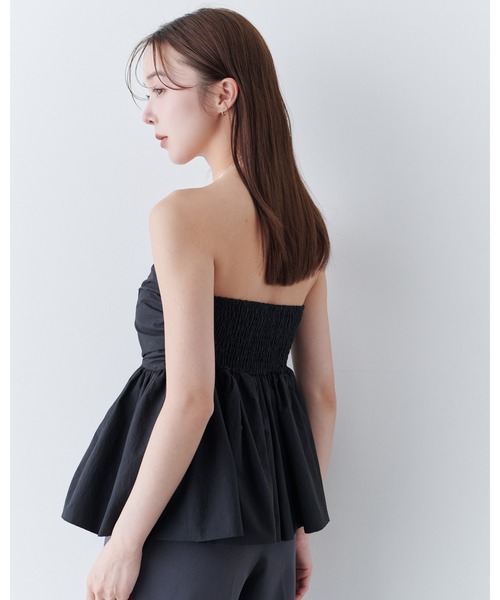 Olume (オリュム)の「バルーンベアトップス(チューブトップ・レディース・ブラック/アイボリー・FREE)」の15枚目の写真