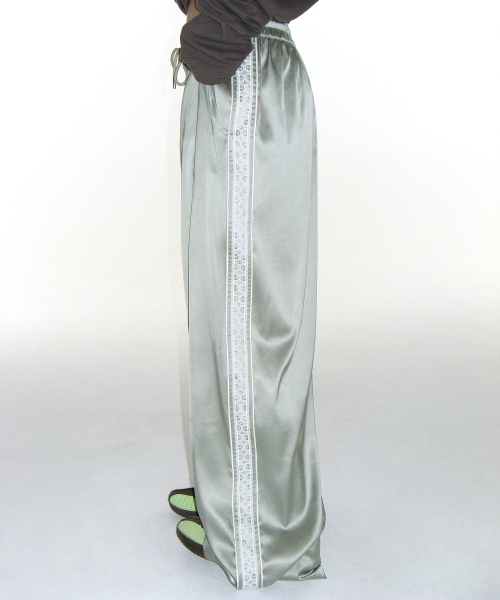 AMESWORLDWIDE（アメスワールドワイド）の「LACE GLOSSY PANTS MINT（スウェットパンツ・レディース・その他・SMALL/MEDIUM）」の4枚目の写真