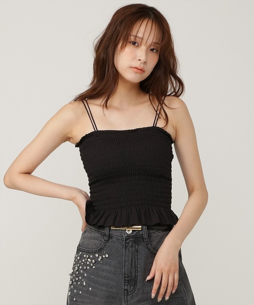 AND COUTURE(アンドクチュール)の「シャーリングカップ付きキャミソール(キャミソール・レディース・ブラック/オフホワイト・FREE)」の1枚目の写真