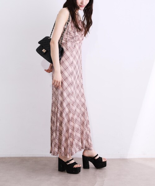 ESPERANZA(エスペランサ)の「【ラク盛り/約12cm】ラク盛り厚底グリッターツイードミュール(サンダル・レディース・ホワイト系3/ピンク系7/ブラック系2・L/M/S/LL)」の6枚目の写真
