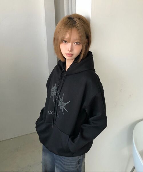 COIRIS(コイリス)の「サンビーチフードティー 男女共用 (2カラー)(パーカー・レディース・ブラック/グレー・FREE)」の11枚目の写真