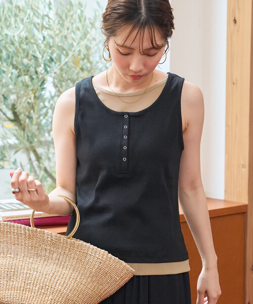 FREAK'S STORE(フリークスストア)の「限定展開 レイヤード風 スナップ ヘンリーネック タンクトップ(Tシャツ/カットソー・レディース・ブラウン/ネイビー/ライトグレー/ブラック/ナチュラル・フリ-)」の21枚目の写真