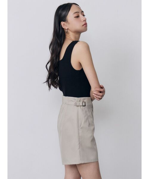 MURUA(ムルーア)の「【セットアップ対応】サイドベルトショートパンツ 夏服(その他パンツ・レディース・グレー/アイボリー/モカ・2/1)」の21枚目の写真