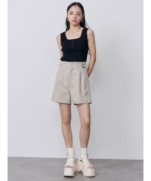 MURUA(ムルーア)の「【セットアップ対応】サイドベルトショートパンツ 夏服(その他パンツ・レディース・グレー/アイボリー/モカ・2/1)」の19枚目の写真