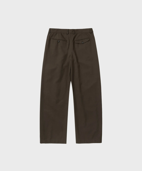 NONBLANK(ノンブランク)の「カーブドルーズフィットバンディングスラックス_BROWN(スラックス・メンズ・ブラウン・MEDIUM/LARGE/X-LARGE/SMALL)」の2枚目の写真