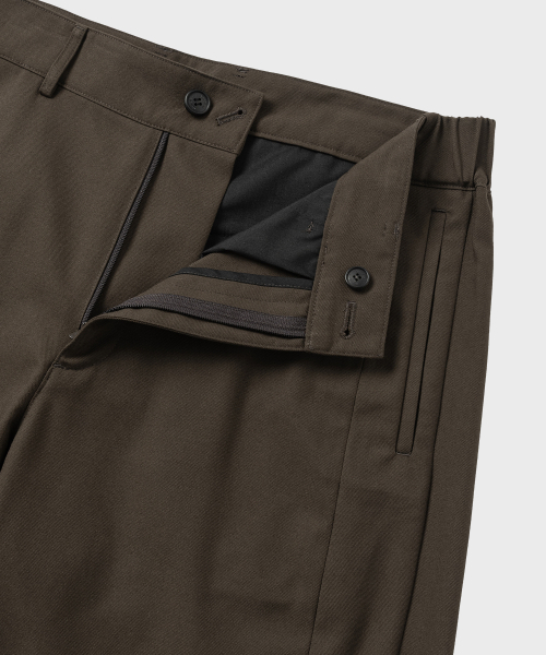 NONBLANK(ノンブランク)の「カーブドルーズフィットバンディングスラックス_BROWN(スラックス・メンズ・ブラウン・MEDIUM/LARGE/X-LARGE/SMALL)」の4枚目の写真