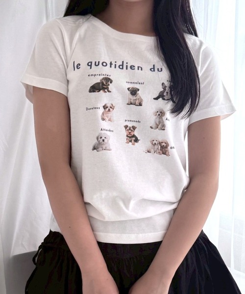 fiere（フィエール）の「ワンちゃんいっぱいデザインプリントショート丈半袖Tシャツ（Tシャツ/カットソー・レディース・ホワイト・WM）」の5枚目の写真