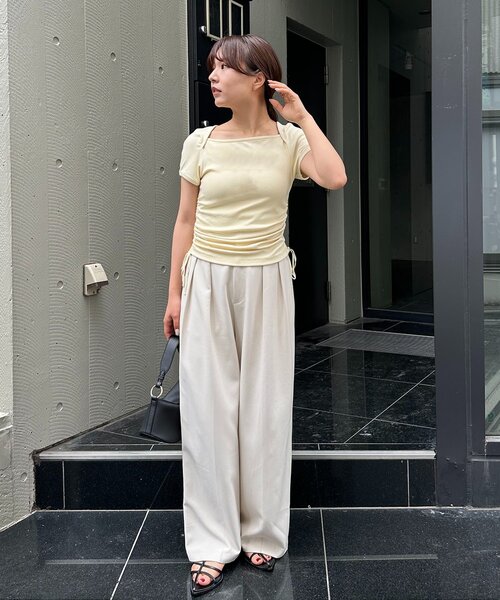 CAPRICIEUX LE'MAGE（カプリシューレマージュ）の「スクエアネックドロストT（Tシャツ/カットソー・レディース・グレー/ネイビー/イエロー/ホワイト・FREE）」の7枚目の写真