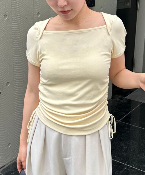 CAPRICIEUX LE'MAGE（カプリシューレマージュ）の「スクエアネックドロストT（Tシャツ/カットソー・レディース・グレー/ネイビー/イエロー/ホワイト・FREE）」の8枚目の写真