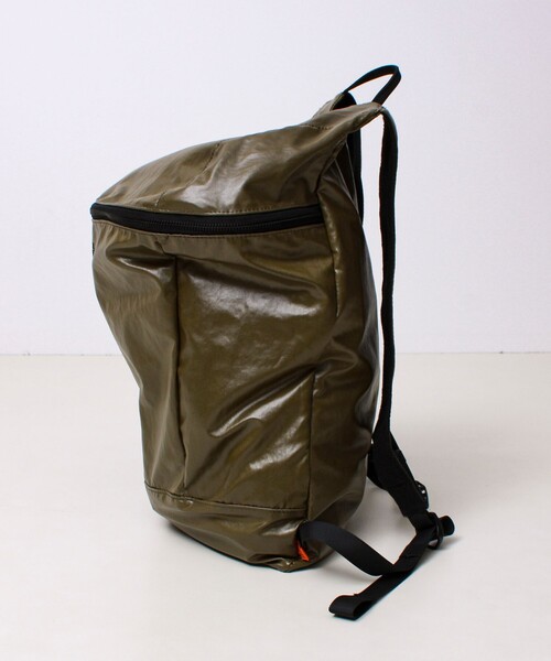 UNIVERSAL OVERALL(ユニバーサルオーバーオール)の「【UNIVERSAL OVERALL/ユニバーサルオーバーオール】Surplus rucksack(バックパック/リュック・メンズ・チャコールグレー/ダークカーキ・FREE)」の6枚目の写真