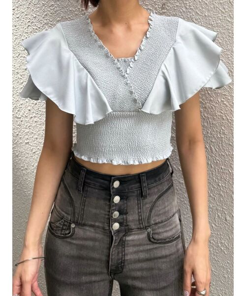 EMODA（エモダ）の「ラッフルスリーブシャーリングトップ（Tシャツ/カットソー・レディース・ホワイト/グレー/ピンク/ブルー・FREE）」の3枚目の写真