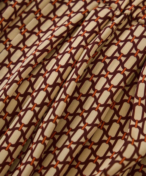 ROPE'(ロペ)の「【DEVEAUX(デヴォー)】幾何学パターンプリントプリーツスカート/セットアップ対応・イージーケア(スカート・レディース・ブルー系その他/ベージュ系その他・38/36)」の22枚目の写真