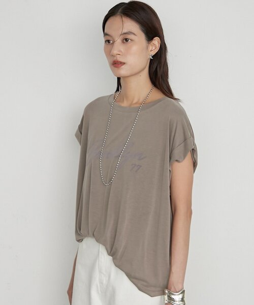 LOUNGEDRESS（ラウンジドレス）の「《1枚で品よく決まる》ロゴフレンチT（Tシャツ/カットソー・レディース・カーキ/オフホワイト/チャコールグレー・FREE）」の16枚目の写真