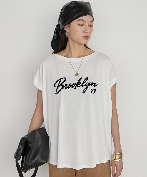 LOUNGEDRESS（ラウンジドレス）の「《1枚で品よく決まる》ロゴフレンチT（Tシャツ/カットソー・レディース・カーキ/オフホワイト/チャコールグレー・FREE）」の19枚目の写真