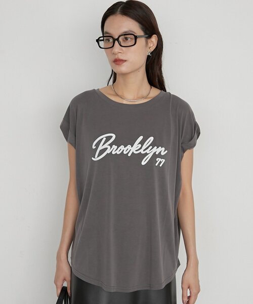 LOUNGEDRESS（ラウンジドレス）の「《1枚で品よく決まる》ロゴフレンチT（Tシャツ/カットソー・レディース・カーキ/オフホワイト/チャコールグレー・FREE）」の20枚目の写真