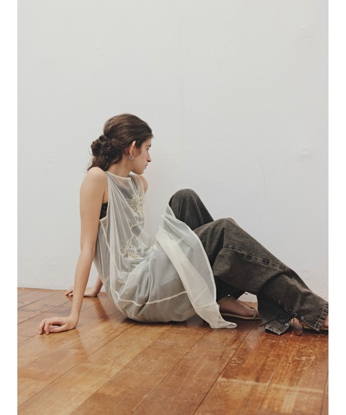 Katrin TOKYO(カトリーントーキョー)の「【Indian handiwork】bead embroidery sheer onepiece(ワンピース・レディース・キナリ/ブラック・FREE/XS)」の4枚目の写真