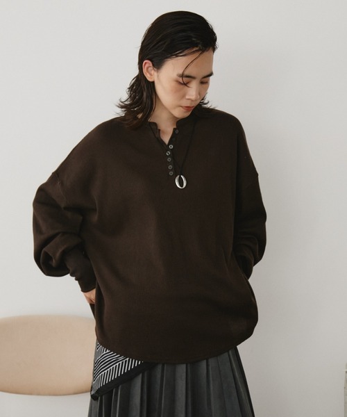 ORDENA(オルディナ)の「サーマルヘンリーフレアプルオーバー(Tシャツ/カットソー・レディース・グレー/アイボリー/チョコ/ブラック・FREE)」の14枚目の写真