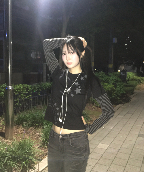 KKEEE（ケーケーイーイー）の「ムンラブスター レイヤード長袖Tシャツ(3カラー)（Tシャツ/カットソー・レディース・ネイビー/ライトグレー/ブラック・FREE）」の8枚目の写真