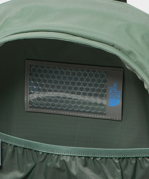 THE NORTH FACE(ザノースフェイス)の「【WEB限定】<THE NORTH FACE>テルス リュック(20L)/ キッズ(バックパック/リュック・キッズ・オリーブ/ブラック・FREE)」の10枚目の写真