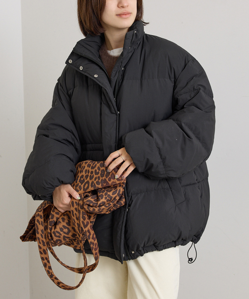 U by SPICK&SPAN(ユーバイスピックアンドスパン)の「タスランナイロン撥水ミドルダウン(ダウンジャケット/コート・レディース・アイボリー/ブルー/ブラック・38/36)」の10枚目の写真