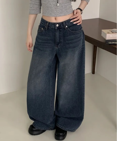 Aelina(エリナ)の「バックベルトデザインワイドデニム パンツ(デニムパンツ・レディース・ブルー/ブラック・L/M/S)」の12枚目の写真