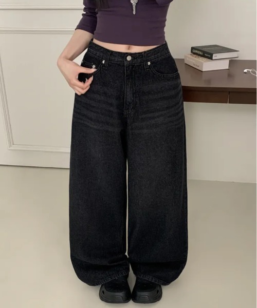 Aelina(エリナ)の「バックベルトデザインワイドデニム パンツ(デニムパンツ・レディース・ブルー/ブラック・L/M/S)」の10枚目の写真