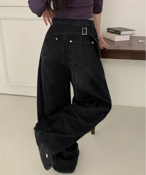 Aelina(エリナ)の「バックベルトデザインワイドデニム パンツ(デニムパンツ・レディース・ブルー/ブラック・L/M/S)」の3枚目の写真