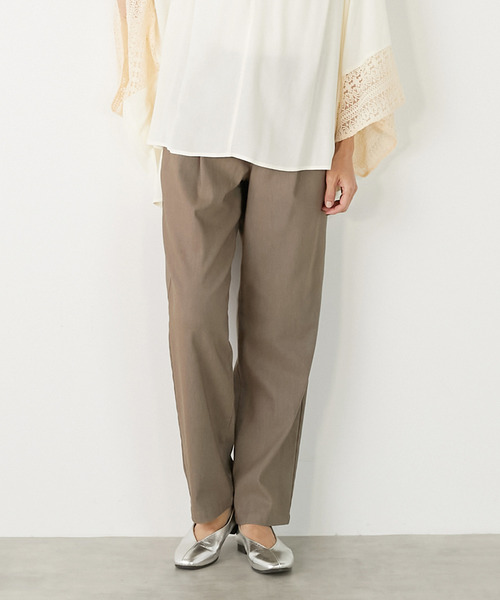 MELROSE claire（メルローズ クレール）の「【ツイルストレッチタックゆるテーパードパンツ】（その他パンツ・レディース・キャメル/ブラウン系その他/ライトグレー/ダークブラウン・1/3/4/2）」の3枚目の写真