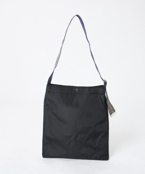 OUTDOOR PRODUCTS(アウトドアプロダクツ)の「【OUTDOOR PRODUCTS】Jacquard Tape Tote ロゴテープ 縦型トートバッグ / ユニセックス(トートバッグ・メンズ・ブラック・フリー)」の3枚目の写真