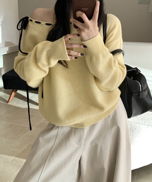 meJane(ミージェーン)の「リボンステッチ オフショルライクニットトップス(ニット/セーター・レディース・マスタード/グレー/ライトブルー/ライトピンク・FREE)」の7枚目の写真