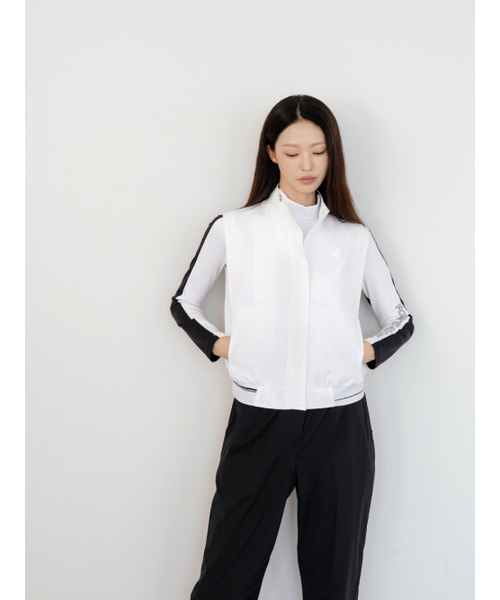 NITINA(ニティナ)の「防風ジップアップベスト WH(ベスト・レディース・ホワイト・SMALL/MEDIUM)」の4枚目の写真