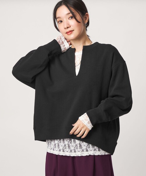 green label relaxing(グリーンレーベルリラクシング)の「【WEB限定】<at ease>ダブルフェイス Vネック プルオーバー カットソー(Tシャツ/カットソー・レディース・ブラック/ライトグレー/ナチュラル・FREE)」の2枚目の写真