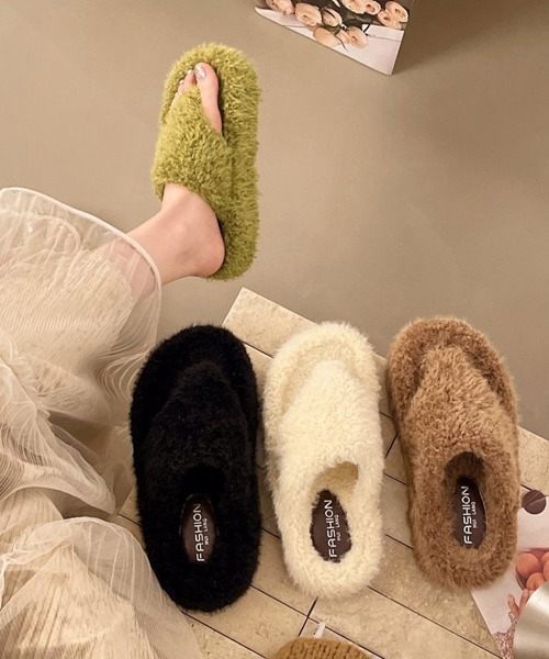 Miniministore(ミニミニストア)の「ふわふわファートングサンダル冬用スリッパ(サンダル・レディース・オリーブ/アイボリー/ブラック/ブラウン・24.5cm/24.0cm/23.5cm/23.0cm/22.5cm)」の18枚目の写真