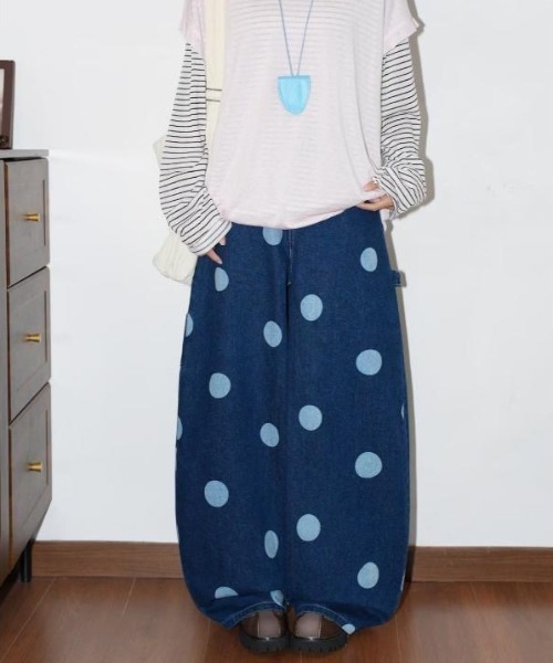 center i(センターアイ)の「ドット総柄 ルーズワイドデニムパンツ(デニムパンツ・レディース・ブルー・M/S)」の13枚目の写真